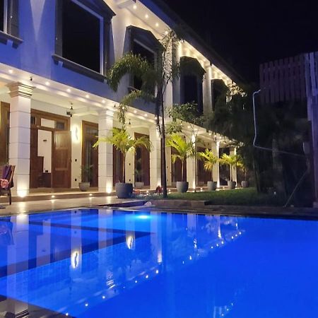 Hotel Crown Breeze Ahangama Exterior foto